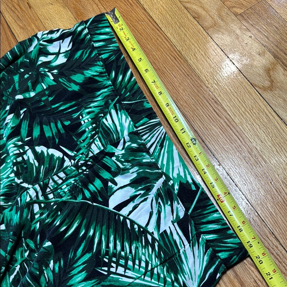 Women's Capri Pants Boho Leafy Green Print Wide Leg Capris 1XP - Picture 5 of 8